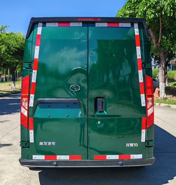 金龍牌XMQ5033XYZBEVL01純電動(dòng)郵政車(chē)公告圖片