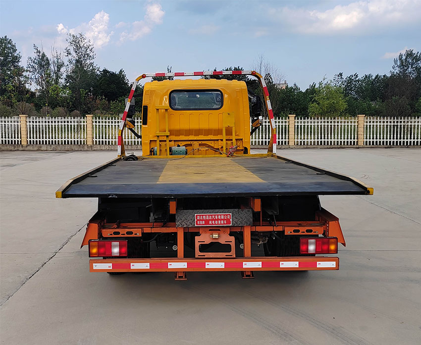 布隆牌LLL5040TQZYTBEV純電動(dòng)清障車公告圖片