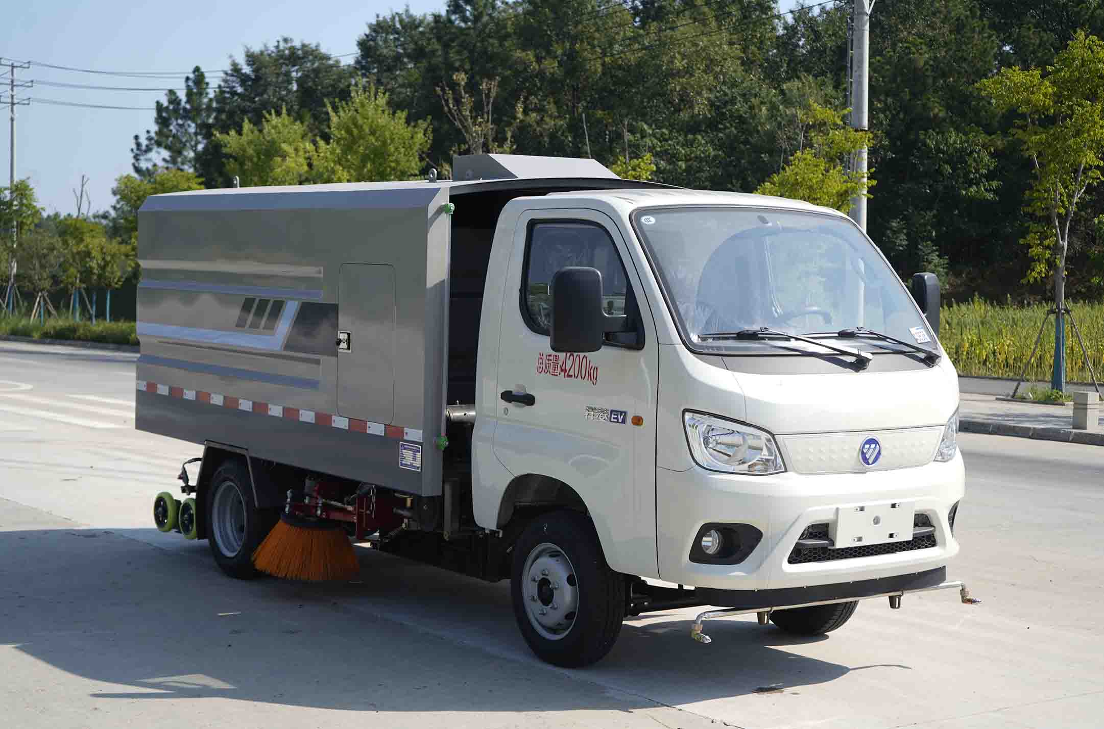 凱力風(fēng)牌KLF5045TXSBEV純電動(dòng)洗掃車(chē)