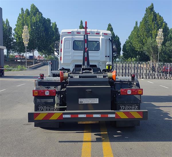 永康牌CXY5182ZXXBEV純電動車廂可卸式垃圾車公告圖片