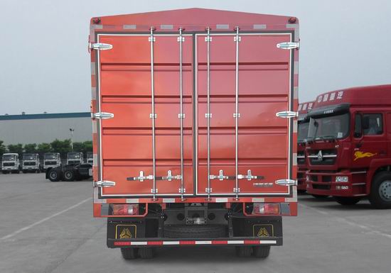 豪沃牌ZZ5117CCYH3815F1倉柵式運輸車公告圖片