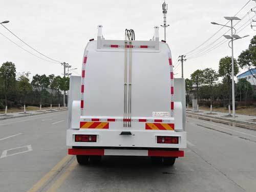 東風(fēng)天錦VR CSC5180TCAD6餐廚垃圾車(chē)公告圖片