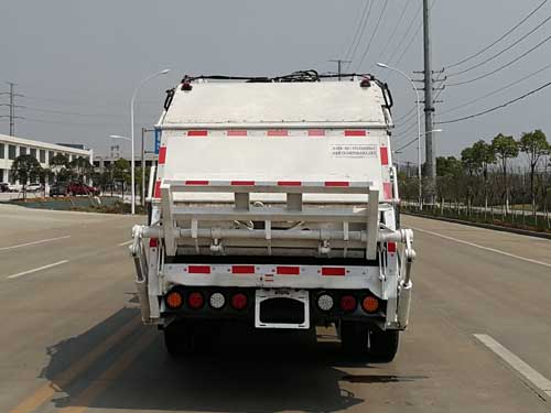 楚勝牌CSC5088ZYSB6壓縮式垃圾車公告圖片