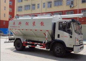 東風(fēng)股份多利卡D7 CLW5120ZSL6散裝飼料運輸車