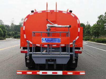 東風股份多利卡D7 CLW5120GSSRJ6灑水車公告圖片