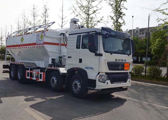 澳瑞凱牌BBQ5320THA現(xiàn)場混裝銨油炸藥車