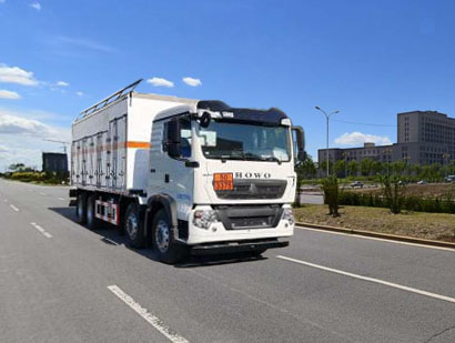 澳瑞凱牌BBQ5320THRZ現(xiàn)場混裝乳化炸藥車