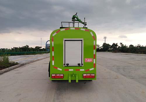 凱力風(fēng)牌KLF5071GPSE6綠化噴灑車公告圖片