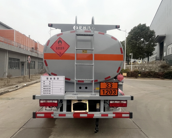 楚勝牌CSC5120GYYCA6運(yùn)油車公告圖片