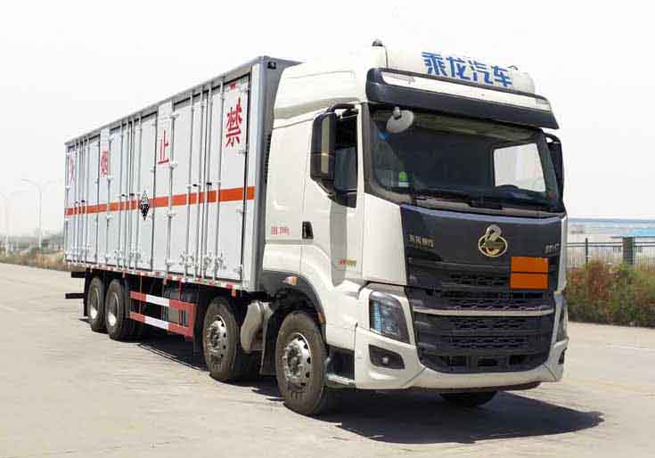 華通牌HCQ5327XFWLZ6腐蝕性物品廂式運(yùn)輸車