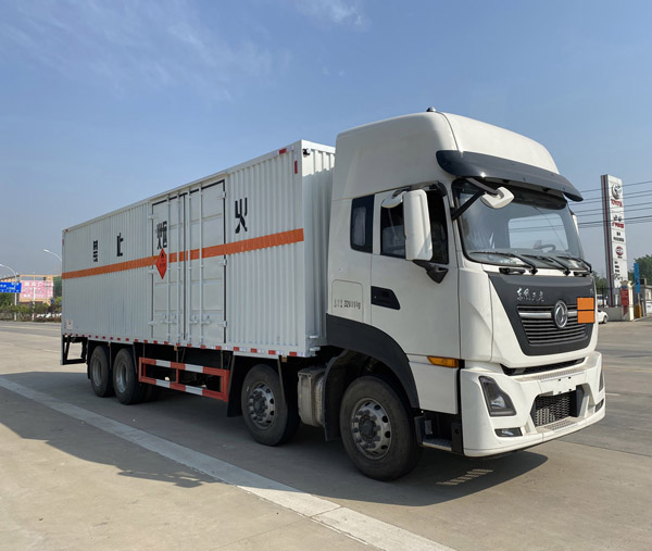 楚勝牌CSC5320XRYD6易燃液體廂式運(yùn)輸車(chē)