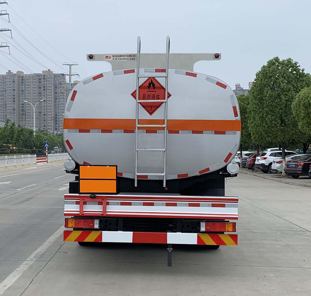 楚飛牌CLQ5263GYY6D運(yùn)油車公告圖片