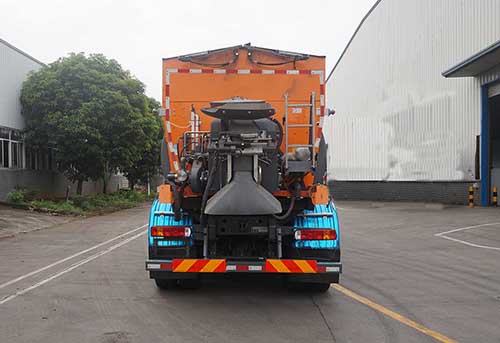 運(yùn)力牌LG5250TCXZ6除雪車(chē)公告圖片