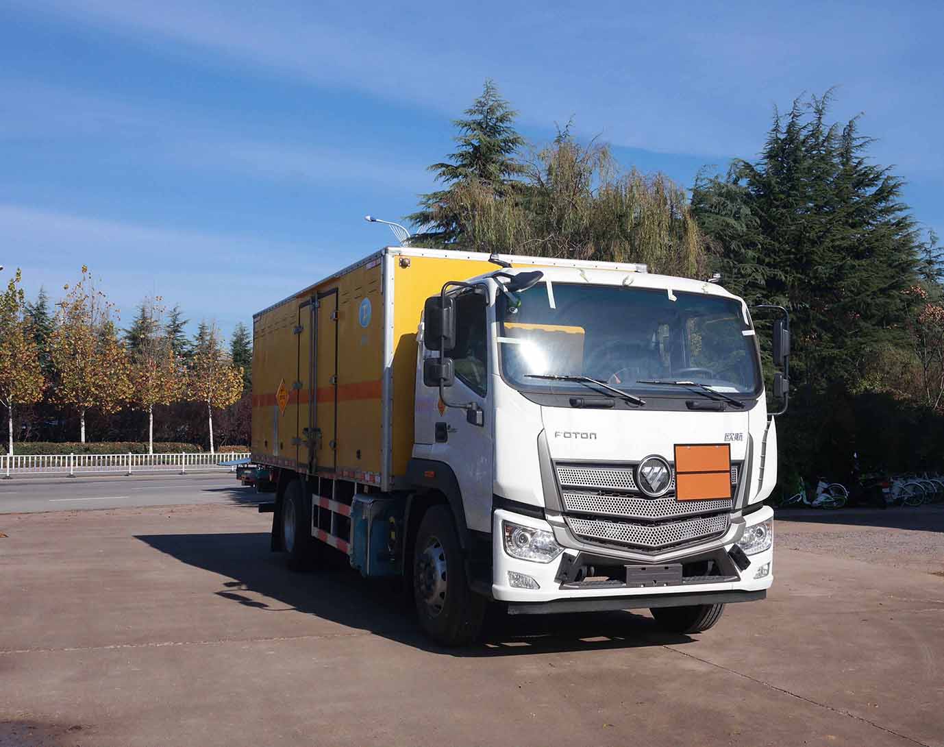 春星牌ZZT5182XQY-6爆破器材運輸車