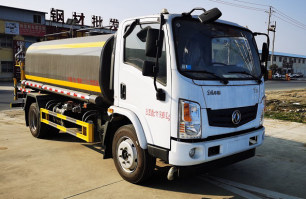 洒水车