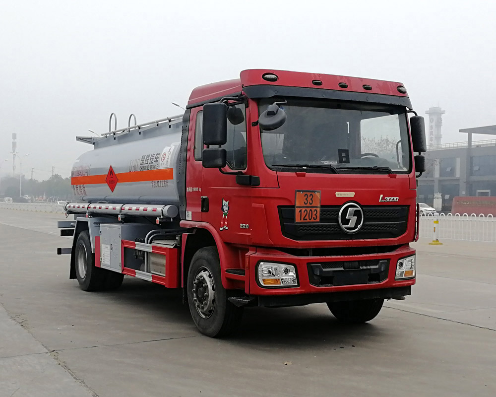 楚勝牌CSC5189GYYS6A運油車公告圖片