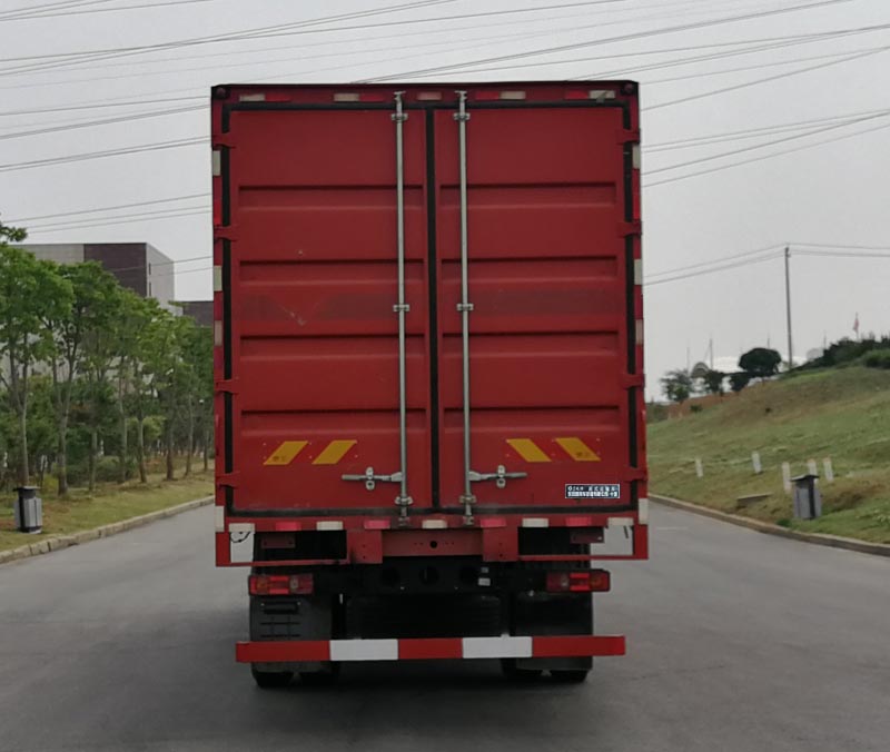 東風(fēng)牌DFV5313XXYGP6D廂式運(yùn)輸車公告圖片