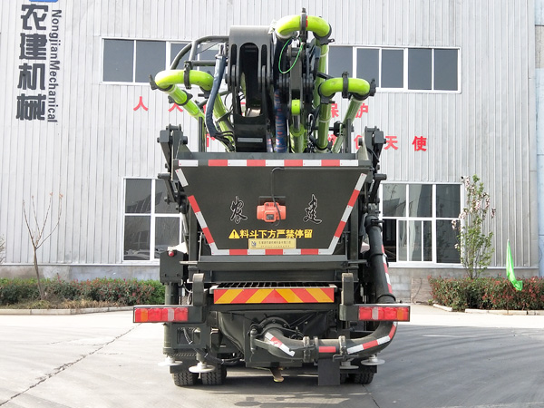 農(nóng)建機(jī)械牌XNJ5320THB混凝土泵車公告圖片