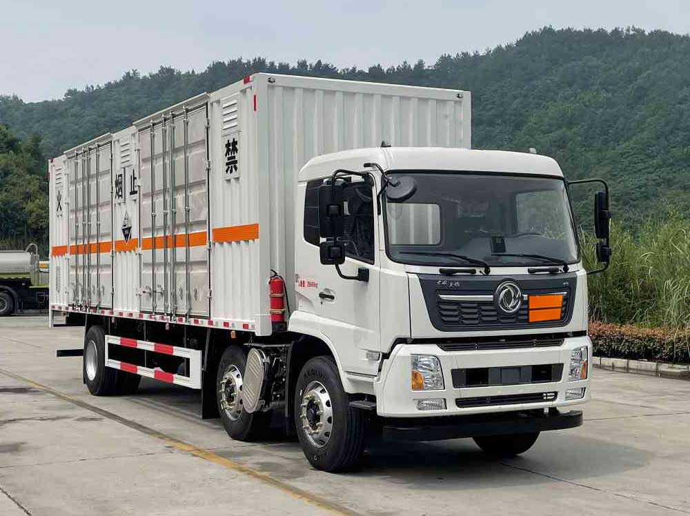 專致牌YZZ5260XFWJC6腐蝕性物品廂式運(yùn)輸車