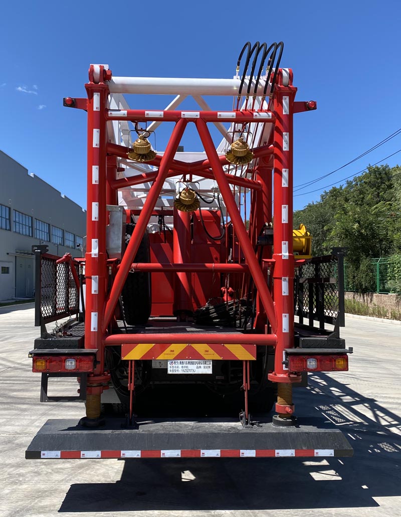 延安牌YAZ5270TXJ修井機(jī)公告圖片