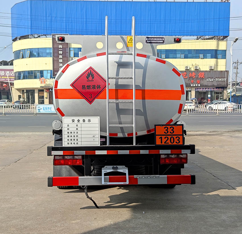 專(zhuān)力牌ZLC5120GJYCQ6加油車(chē)公告圖片