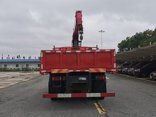 豪曼牌ZZ5168JSQG17FB0隨車起重運(yùn)輸車公告圖片