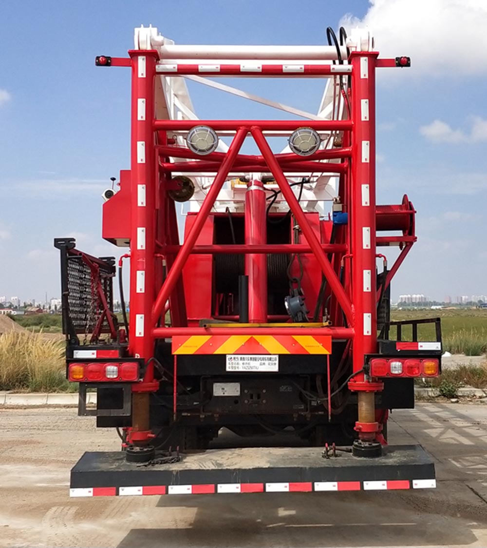 延安牌YAZ5252TXJ修井機(jī)公告圖片