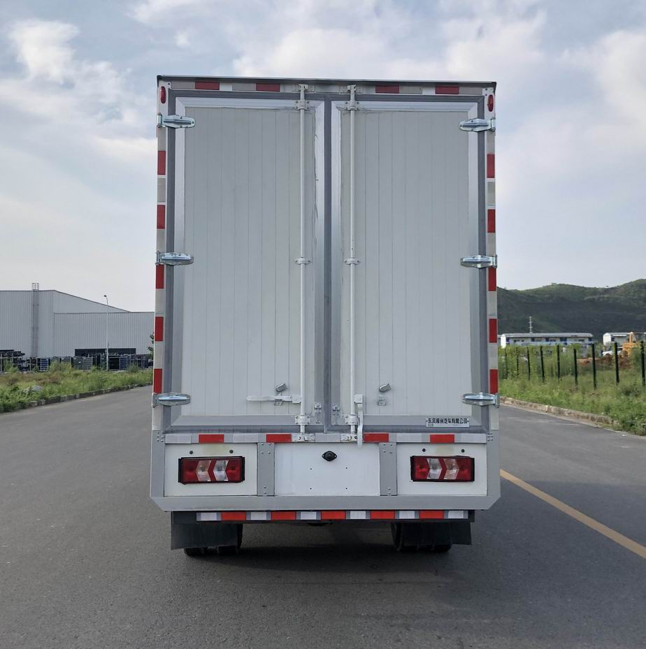 乘龍牌LZ5040XXYL2AZBEV132純電動(dòng)廂式運(yùn)輸車公告圖片