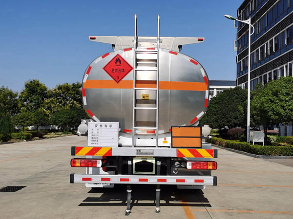 楚勝牌CSC5329GRYLB6鋁合金易燃液體罐式運輸車公告圖片