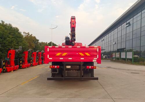 三一牌SYP5180JSQSQ6隨車(chē)起重運(yùn)輸車(chē)公告圖片