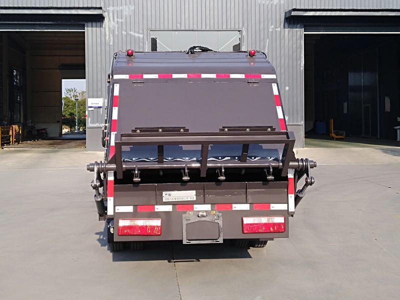 楚勝牌CSC5075ZYS6A壓縮式垃圾車(chē)公告圖片