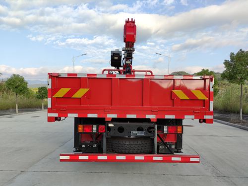 豪曼牌ZZ5188JSQG17FB0隨車起重運(yùn)輸車公告圖片