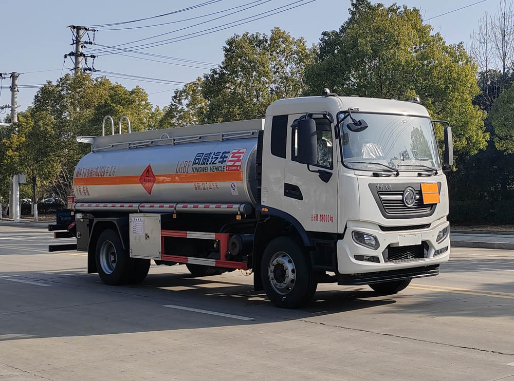 專威牌HTW5180GJYDC6加油車公告圖片