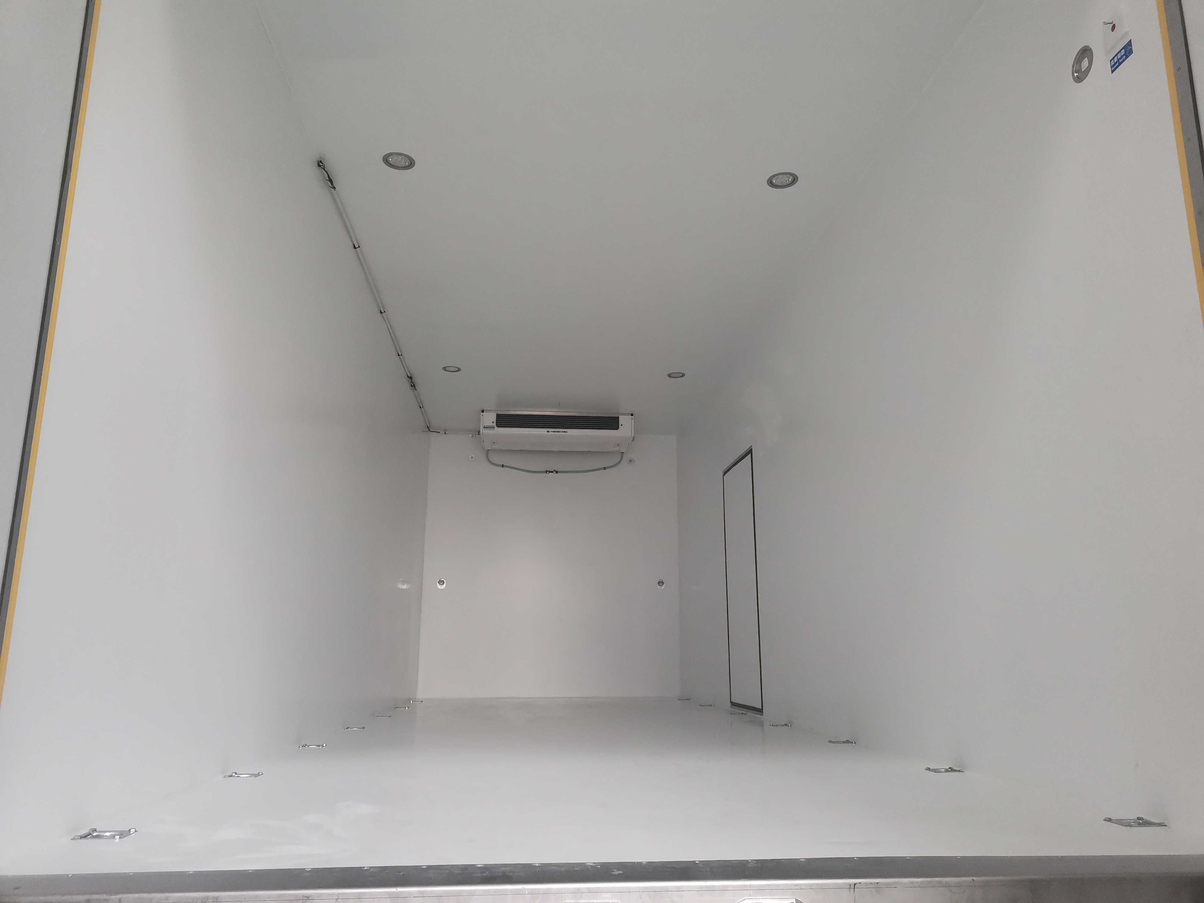 驍呈牌DPD5180XLC冷藏車公告圖片