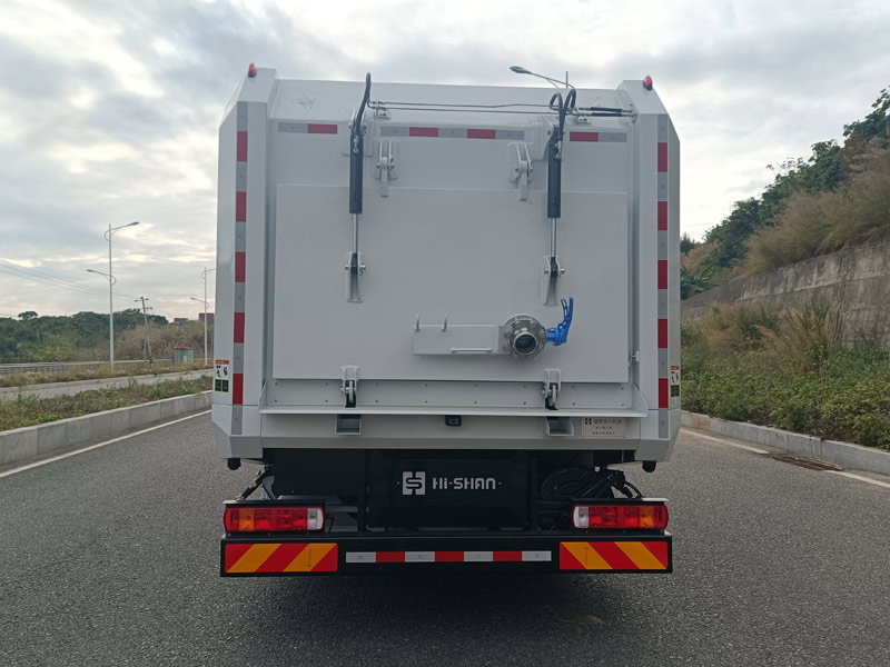 海山颶風(fēng)牌FHS5181TWQZE6道路污染清除車(chē)公告圖片