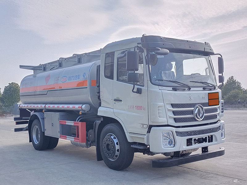 程力牌CL5180GYYE6運油車