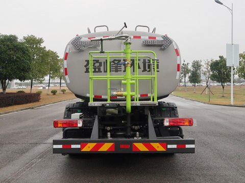 中聯(lián)牌ZBH5182GQXBJBEV1純電動(dòng)清洗車公告圖片