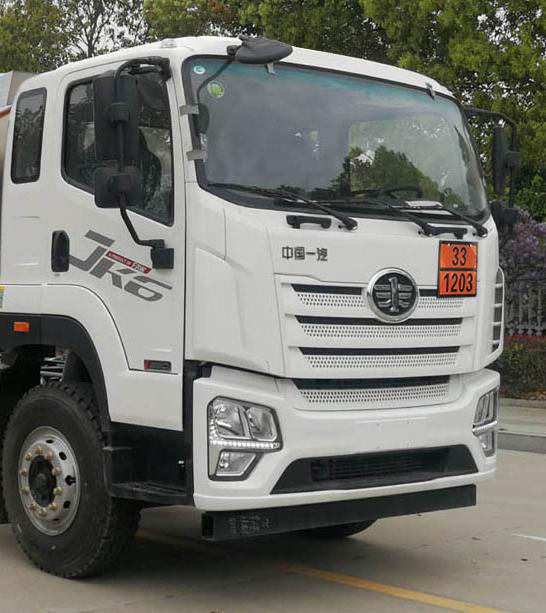 楚勝牌CSC5265GYYLCA6鋁合金運(yùn)油車公告圖片