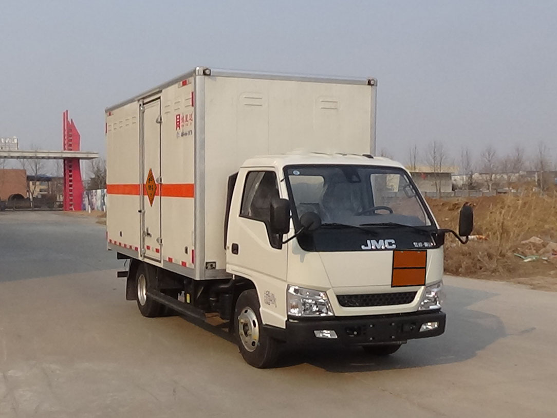 鴻星達(dá)牌SJR5045XQY-6JX爆破器材運(yùn)輸車