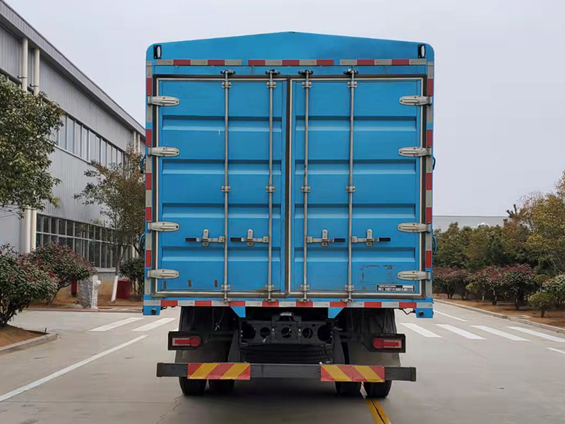 飛碟牌FD5240CCYP78K6-1倉柵式運輸車公告圖片