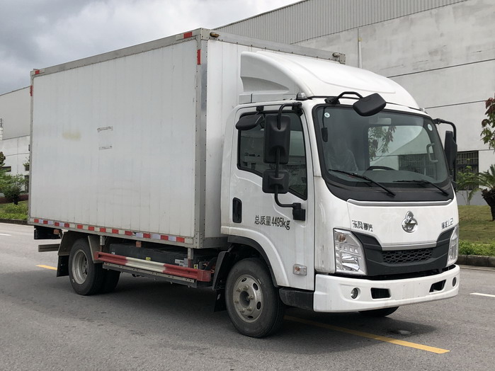 乘龍牌LZ5040XXYL2AZBEV152純電動(dòng)廂式運(yùn)輸車公告圖片