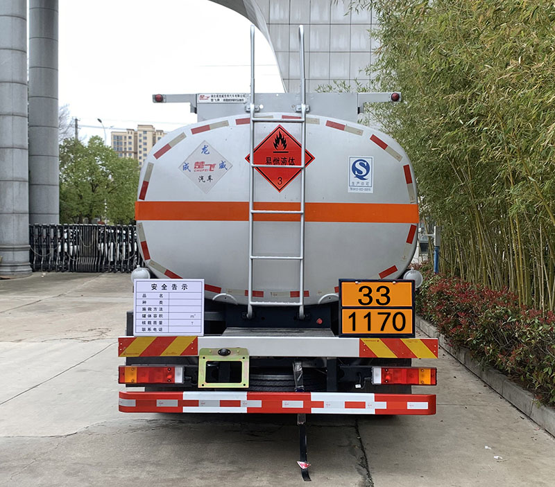 楚飛牌CLQ5188GRY6E易燃液體罐式運(yùn)輸車公告圖片