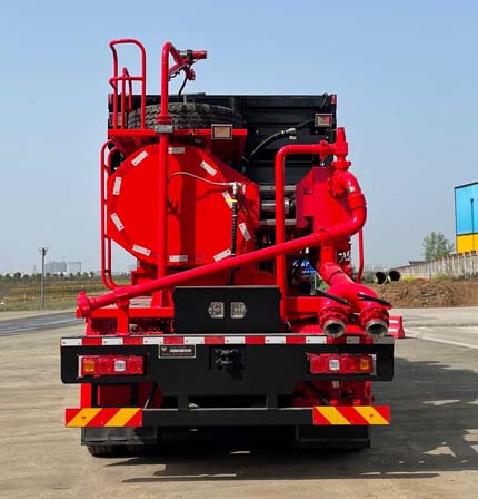 忠華通運(yùn)牌TYJ5360TYL壓裂車公告圖片