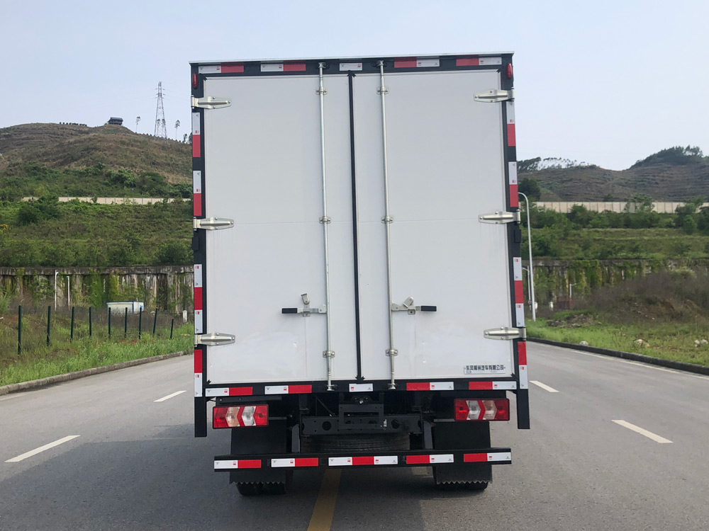 乘龍牌LZ5041XXYL2AC4廂式運輸車公告圖片