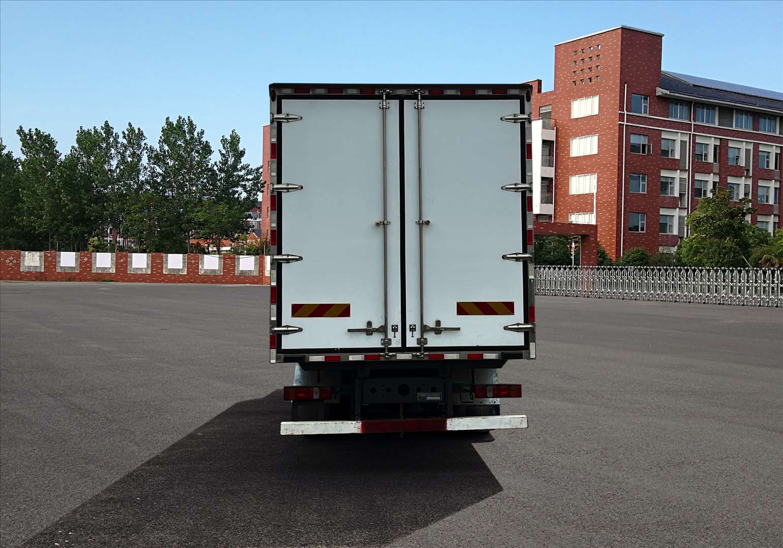 汕德卡牌ZZ5266XLCN56CHF1K冷藏車公告圖片