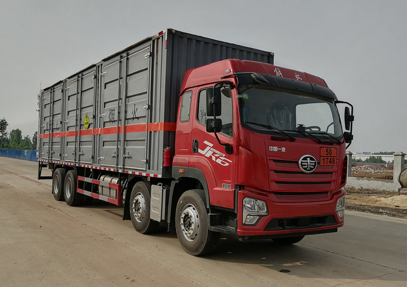 大力牌DLQ5320XYWCA6氧化性物品廂式運(yùn)輸車
