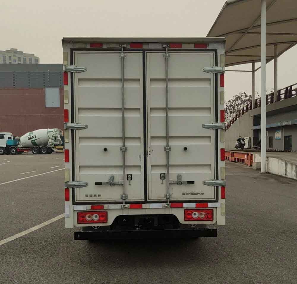 福田牌BJ5044XXY9ABA-AB1廂式運(yùn)輸車公告圖片