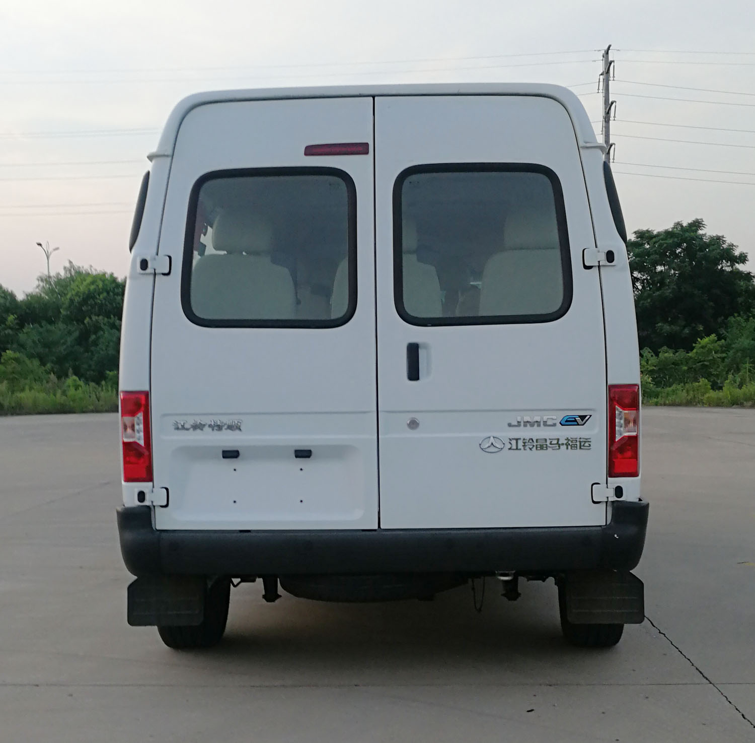 晶馬牌JMV5030XSWBEV純電動商務(wù)車公告圖片