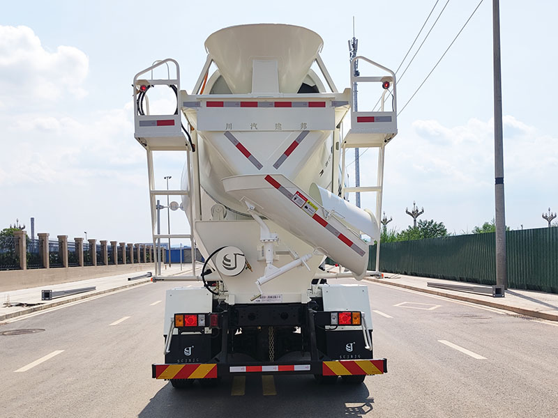 川汽建邦牌JBJ5181GJBG6D7F混凝土攪拌運(yùn)輸車公告圖片