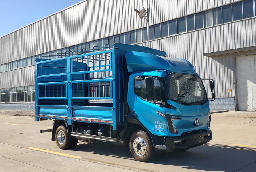 飛碟牌FD5041CCYW68PHEV-1插電式混合動力倉柵式運(yùn)輸車